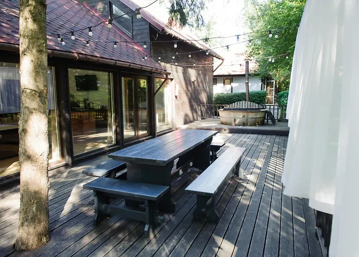 Tree House Relax Park