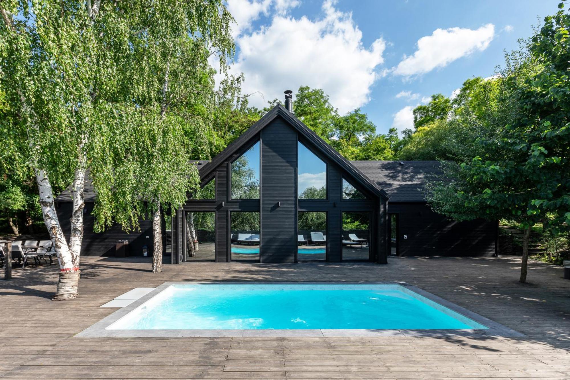 Tree House Relax Park * Кишинёв